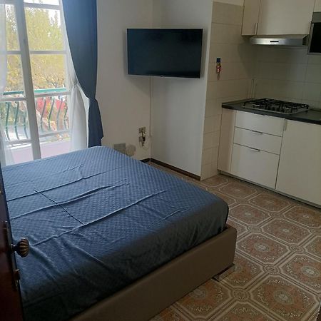 סירמיונה Appartamento Campiello מראה חיצוני תמונה